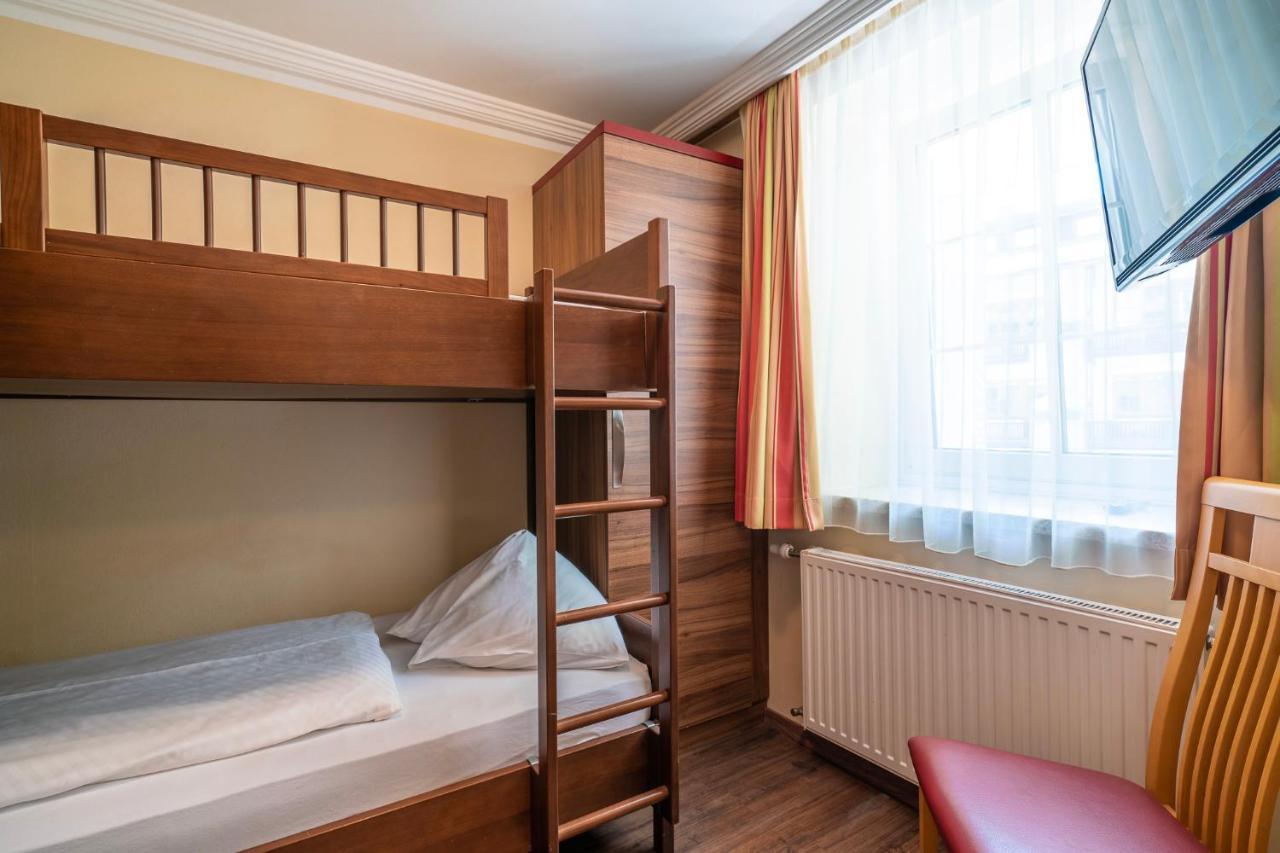 Hotel Alte Post Feld am See Ngoại thất bức ảnh