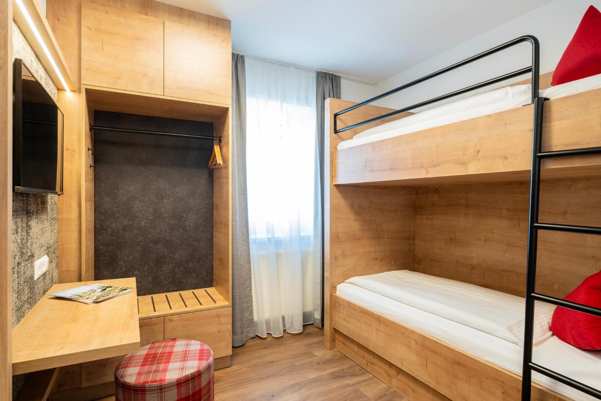 Hotel Alte Post Feld am See Ngoại thất bức ảnh