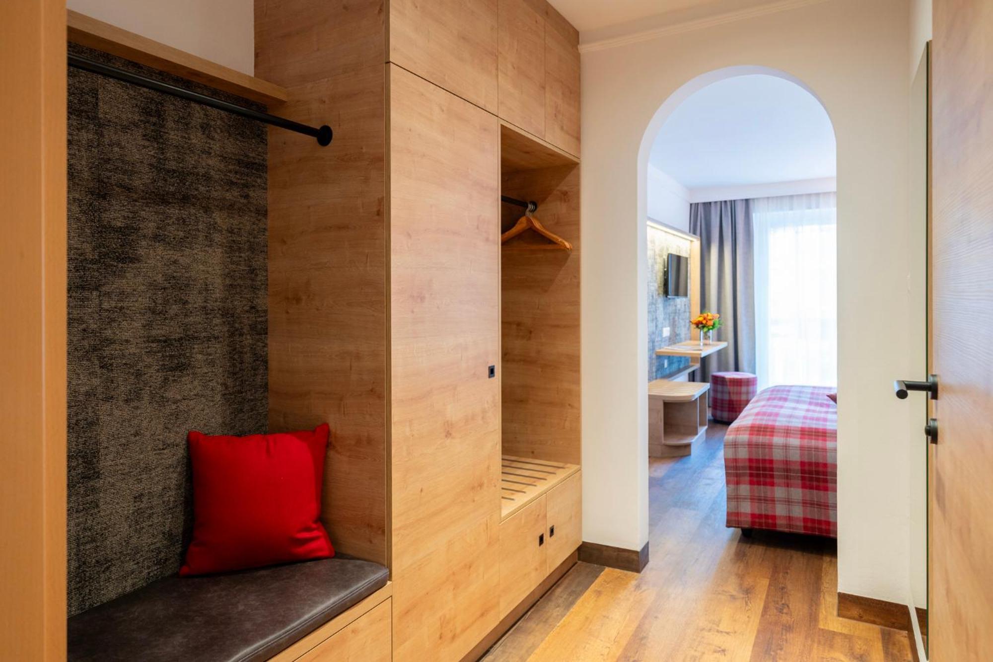 Hotel Alte Post Feld am See Ngoại thất bức ảnh