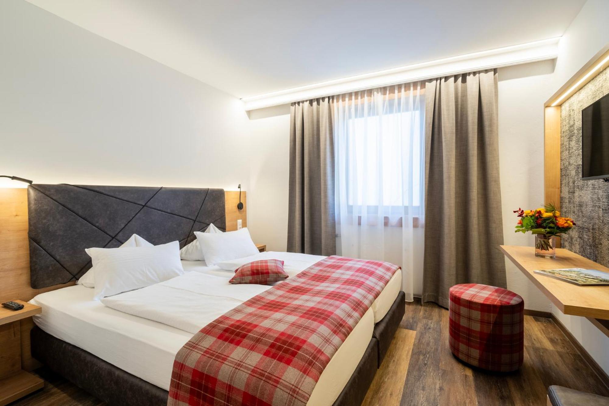 Hotel Alte Post Feld am See Ngoại thất bức ảnh
