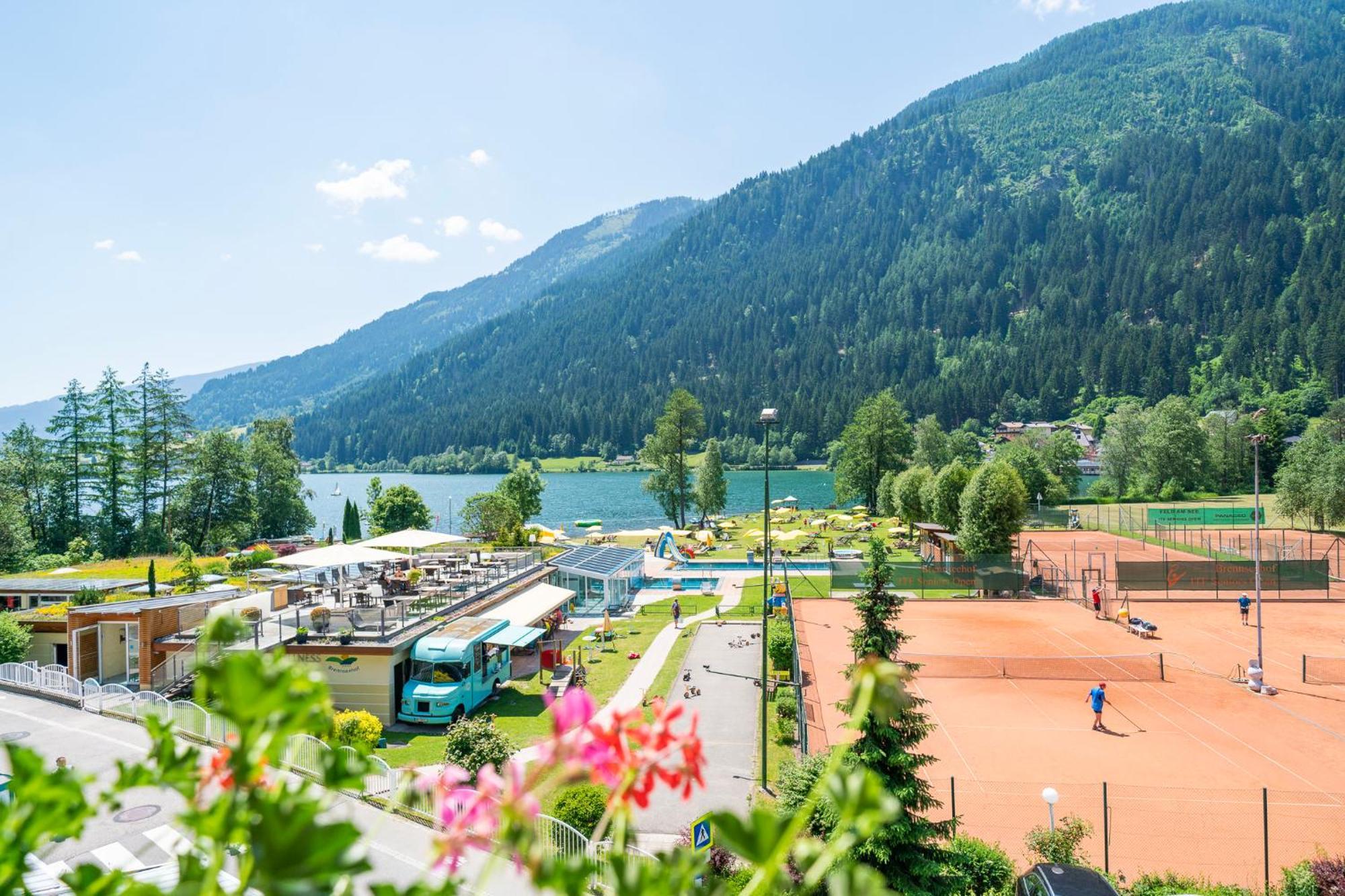 Hotel Alte Post Feld am See Ngoại thất bức ảnh